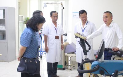 ĐOÀN CÔNG TÁC BỆNH VIỆN ĐẠI HỌC Y HÀ NỘI LÀM VIỆC TẠI BỆNH 71 TRUNG ƯƠNG: ĐẶT NỀN MÓNG CHO GIAI ĐOẠN PHÁT TRIỂN MỚI