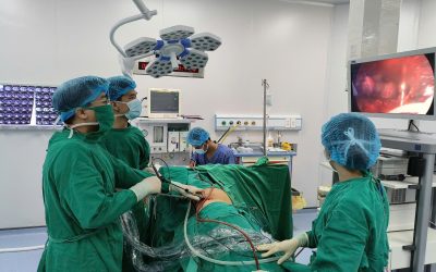 PHẪU THUẬT NỘI SOI XỬ TRÍ TRÀN KHÍ MÀNG PHỔI Ở NGƯỜI BỆNH 95 TUỔI CÓ BỆNH LÝ NỀN.